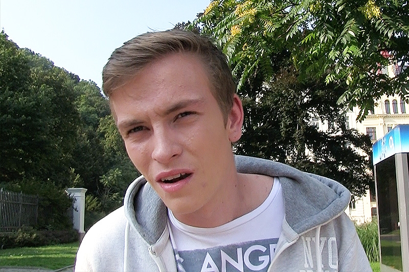 CzechHunter-158-good-looking-boys-Andel-Prague-18-year-old-young-straight-boy-outdoor-gay-sex-bushes-penis-ass-006-tube-download-torrent-gallery-sexpics-photo