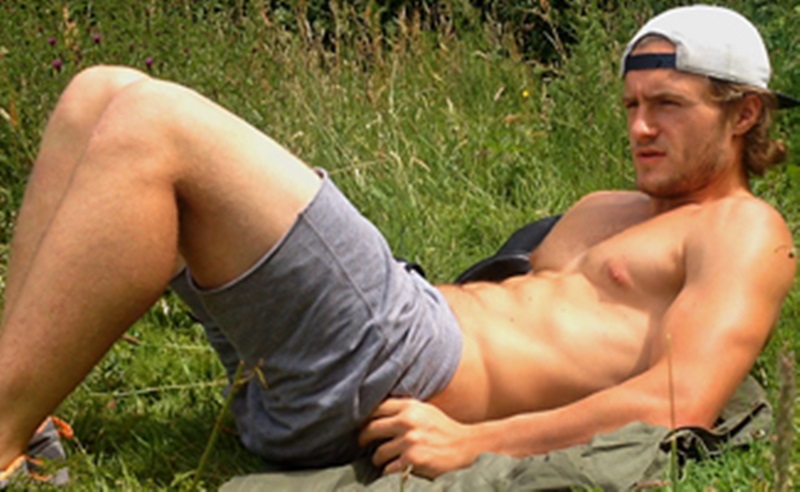 Sneak Peak Aaron Janes heads outdoors to jerk his huge uncut ...