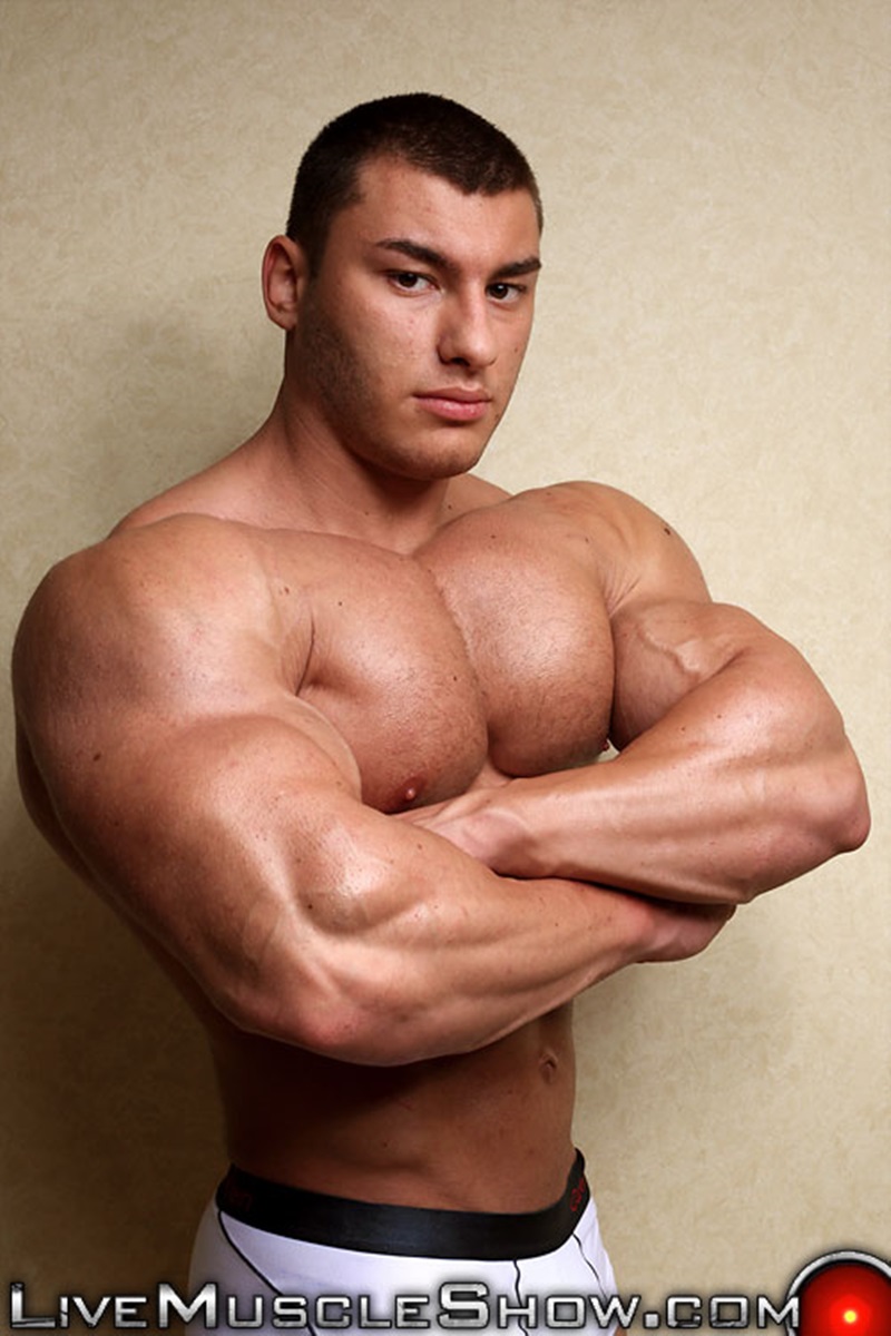 Massive Muscle Porn - Massive Muscle Gay Porn Thick Cock Bro Fucks Jimmy Bonas BIG BOOTY.