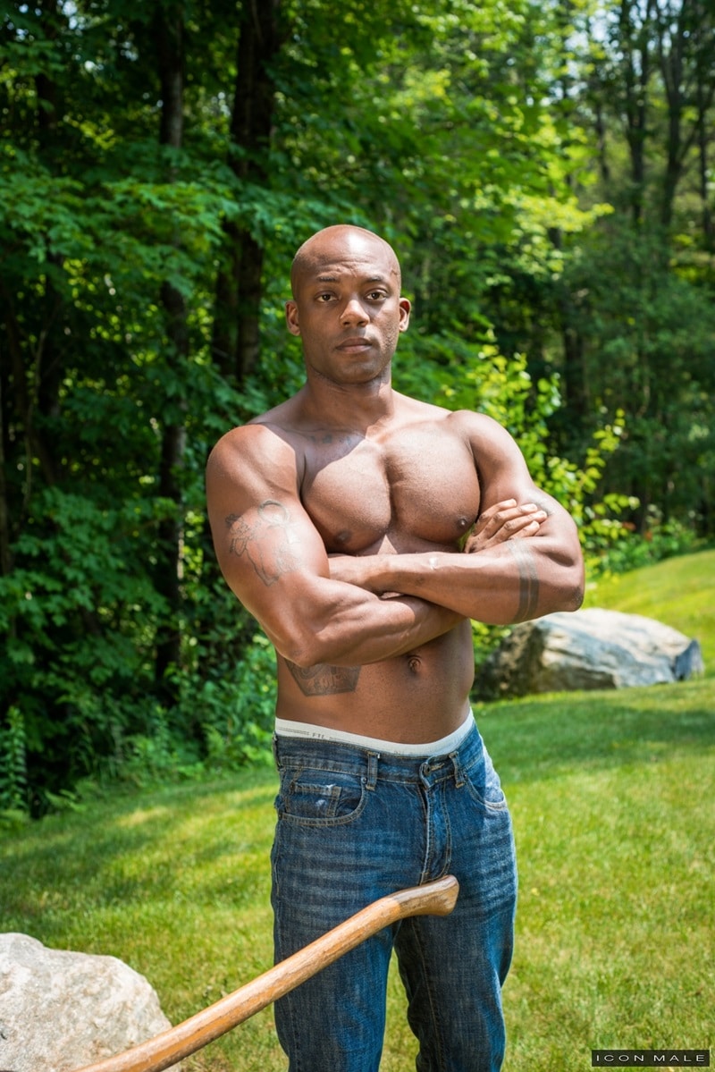 IconMale-Black-muscle-hunk-Osiris-Blade-Nick-Capra-muscular-body-huge-erection-big-cut-cock-sucking-cum-filled-balls-big-ebony-stud-fucks-ass-16-gay-porn-star-sex-video-gallery-photo